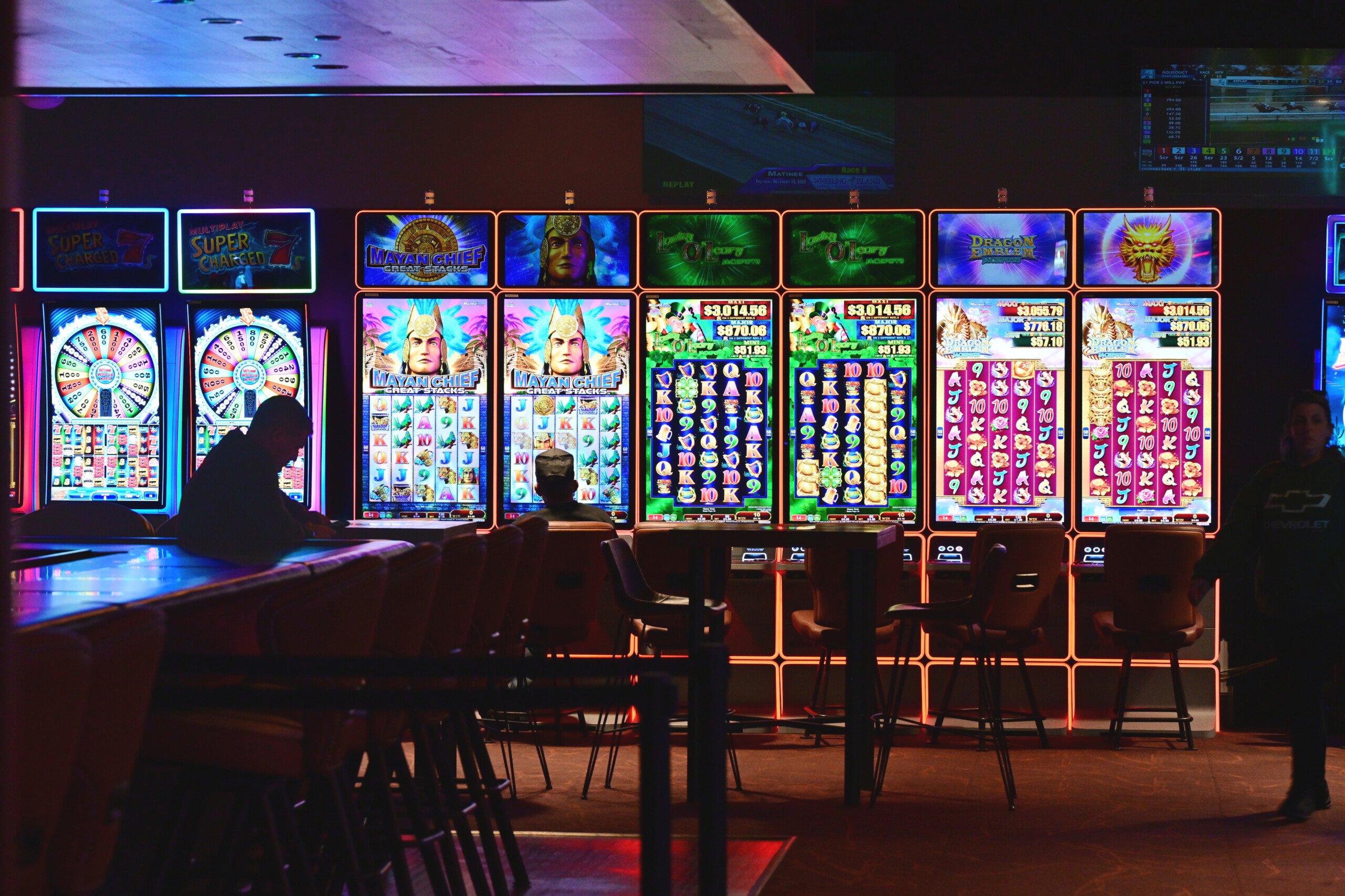 Slot Makinelerinde Kazanma Stratejileri: Dalgaları Anlamak